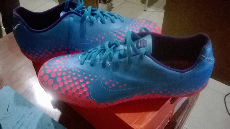 Sepatu Futsal nike 5 elastico finale