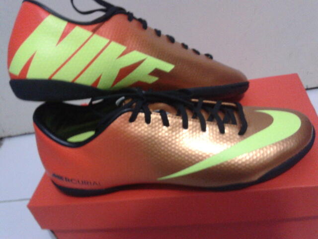 SEPATU FUTSAL NIKE MERCURIAL VICTORY IV SUNSET 1000% Original Murah