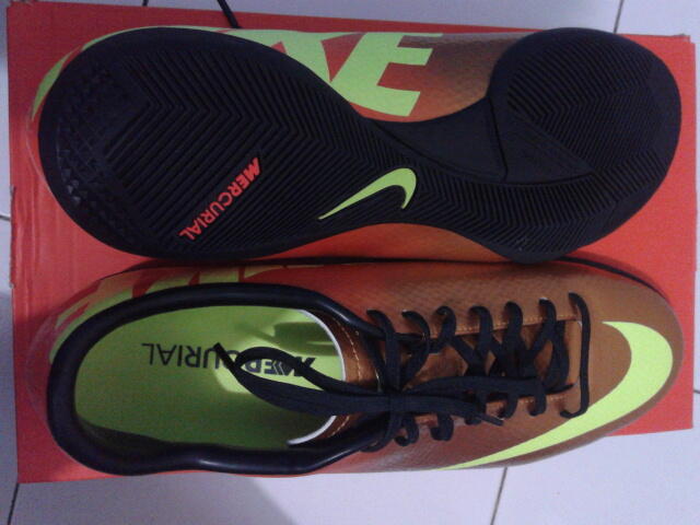 SEPATU FUTSAL NIKE MERCURIAL VICTORY IV SUNSET 1000% Original Murah