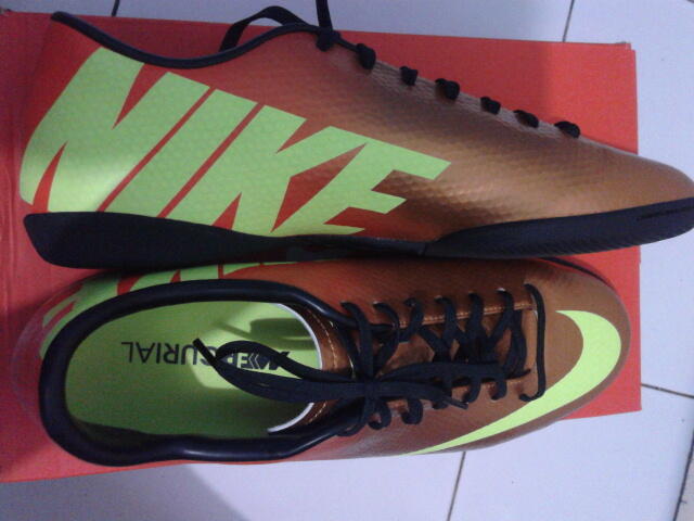 SEPATU FUTSAL NIKE MERCURIAL VICTORY IV SUNSET 1000% Original Murah