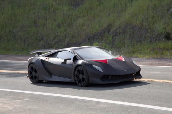 Mobil Super Keren dalam Film Need For Speed