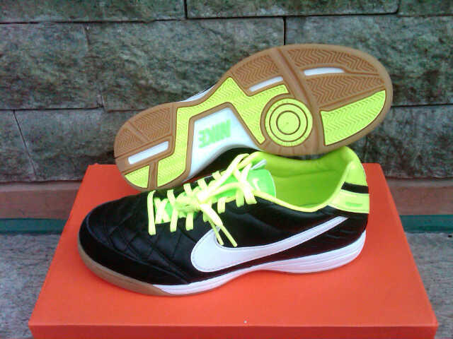 WTS Sepatu nike tiempo IV Mystic black/green second 96%