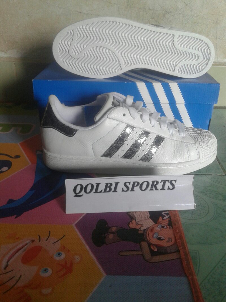 Sepatu Adidas Superstar II Bling Original size 42 (bogor)