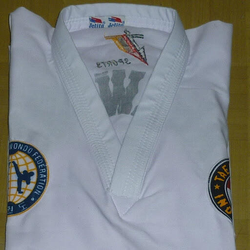 Seragam Tae Kwon Do & Peralatan Latihan (TAEKYON)