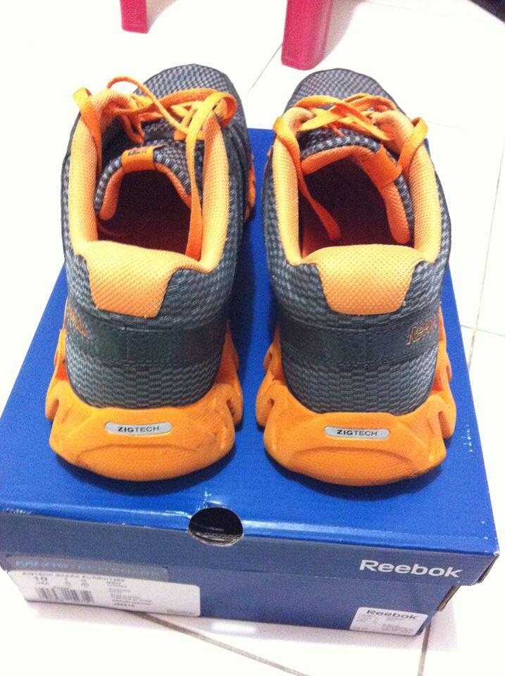 sepatu lari Reebok ZIGTECH SHARK 2013