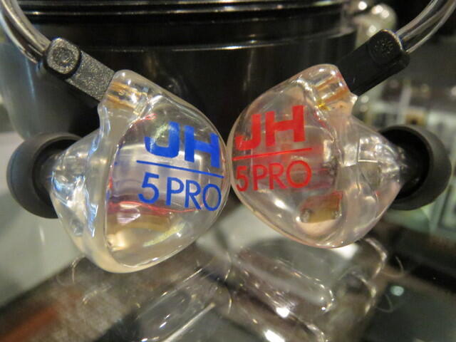 Impresi dan Earmould Jerry Harvey Audio