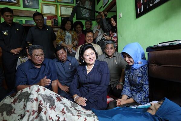 Curhatan Anak yang 10 tahun ketemu bapak ibu nya cuma 3 kali !! PLUS FOTO&#91;Miris Gan!&#93;