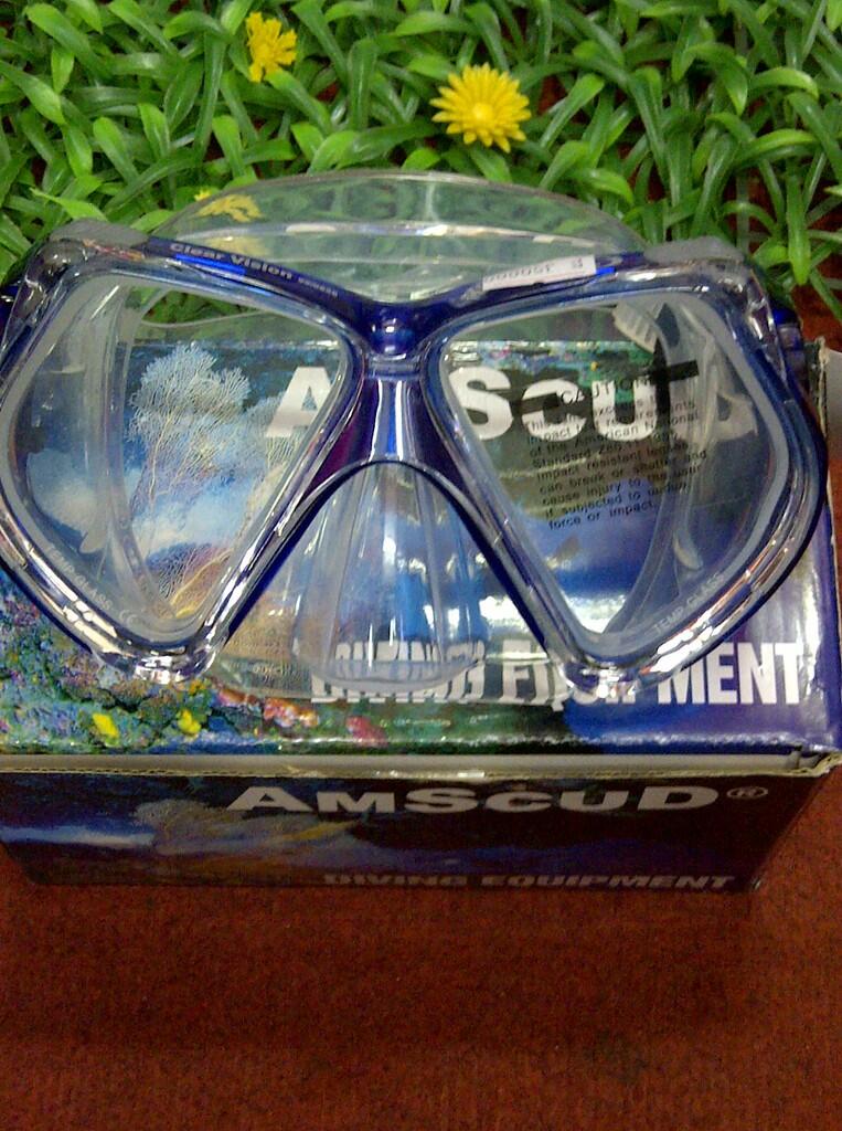 Kacamata selam /masker Merk Amscud Type Clear Vision