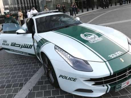 ~ Wow 7 Mobil ini Menjadi Mobil Polisi Dubai ( Gile Lu Dro) ~