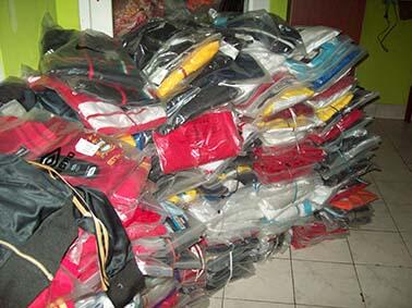 jacket hoodie , jerseY bola sisa eksport khusus Grosirrrrr