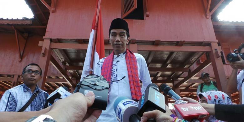 Akhirnya Jokowi Mengumumkan Diri Menjadi Calon Presiden.