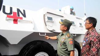 &#91;Foto²&#93; Penyerahan 24 panser ANOA