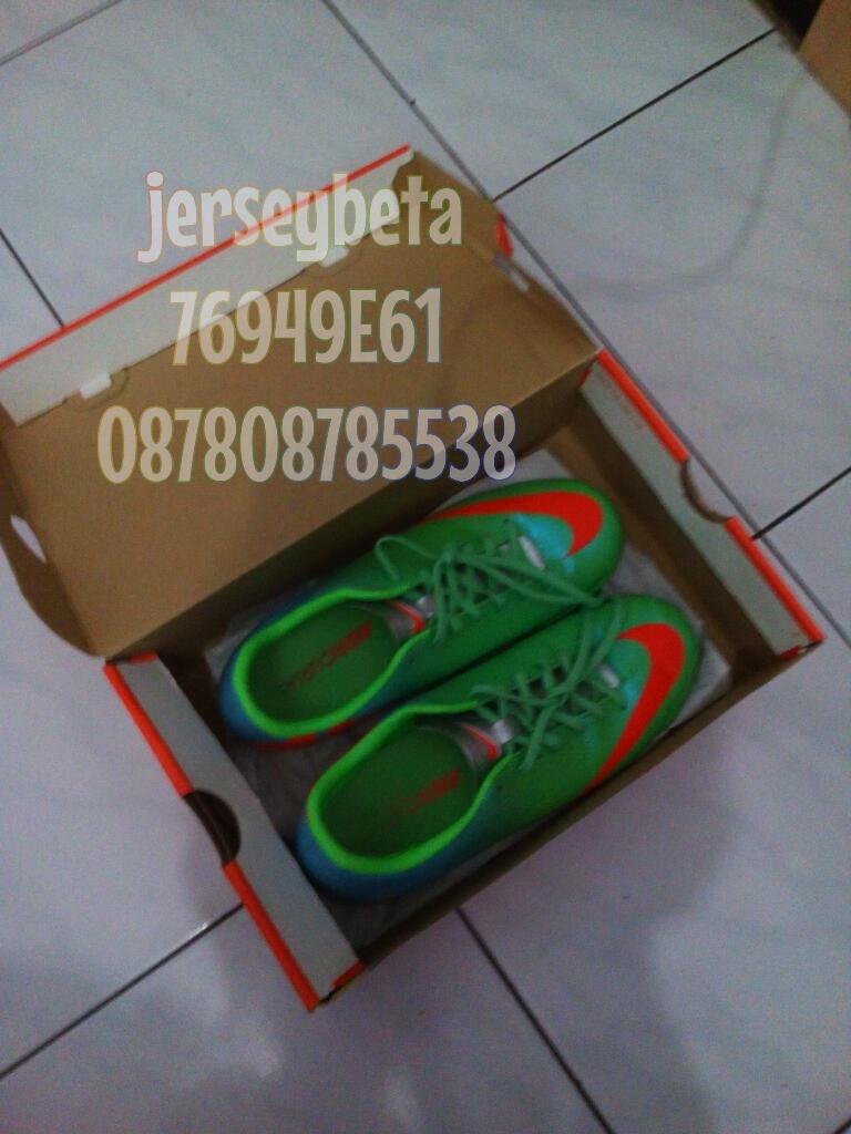 WTS NIKE MERCURIAL VICTORY IV IC ORIGINAL 2ND