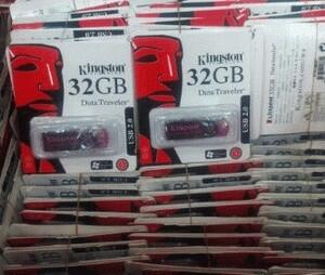 Flashdisk 32 GB Kingstone