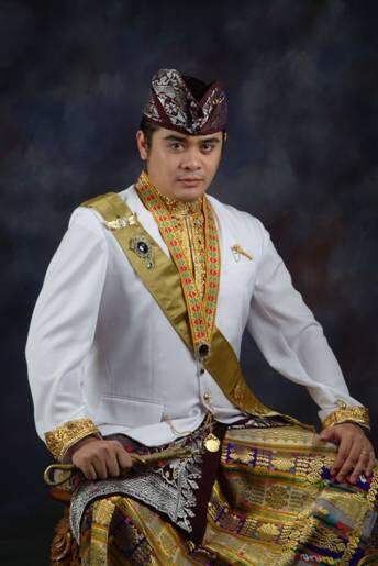 INI DIA RAJA MAJAPAHIT YANG BARU