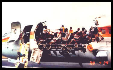 Tragedy Aloha Airlines 243 - KEAJAIBAN DUNIA PENERBANGAN