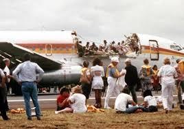 Tragedy Aloha Airlines 243 - KEAJAIBAN DUNIA PENERBANGAN