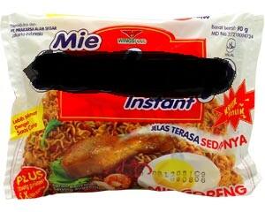 nin dia gan cara yang bener masak mie goreng (biar ga bahaya gan!!!)