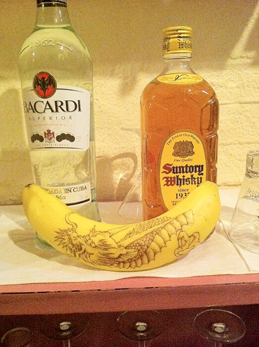 Saat Kulit Pisang Menggantikan Kanvas