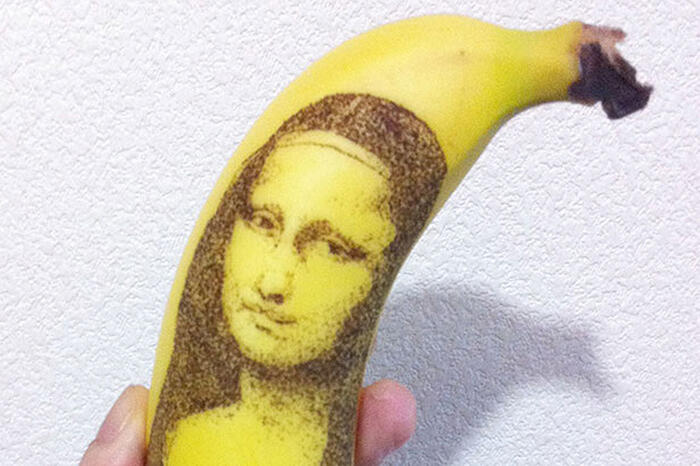 Saat Kulit Pisang Menggantikan Kanvas