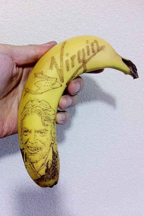Saat Kulit Pisang Menggantikan Kanvas