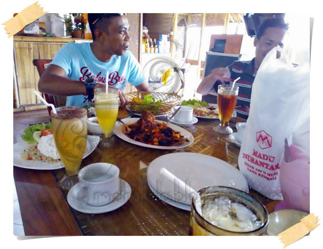 Joke makan siang gan ..