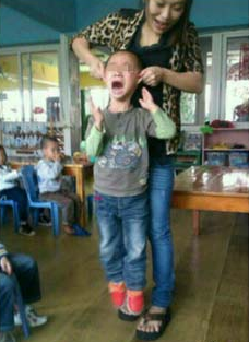 &#91;KASIHAN&#93; Jangan sampe agan ngelakuin ini , sama anak2 gan !!!!