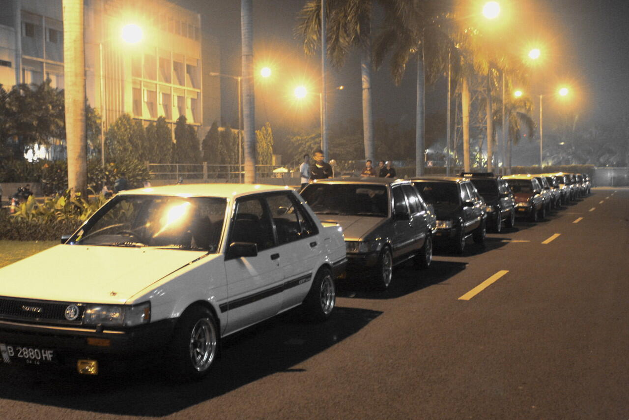 Toyota Corolla GL-SE Saloon Community Chapter Jakarta a.k.a Corolla E80 Community