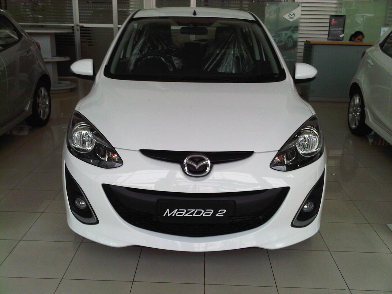 MAZDA 2 HB R IPM2 MANUAL WHITE 2013 CUCI GUDANG (WARNA LAIN READY)