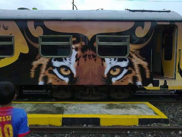 Kereta Api Cianjur !, Dari Argo Peyeum Menjadi ( KLB siliwangi dan KLB Kiansantang ) 