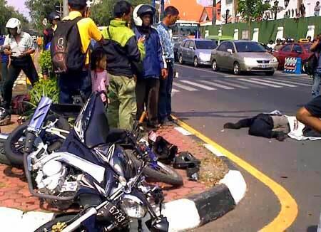 Inilah Kelakuan Pengendara 'Yang Cuma Bisa Nyetir'!!