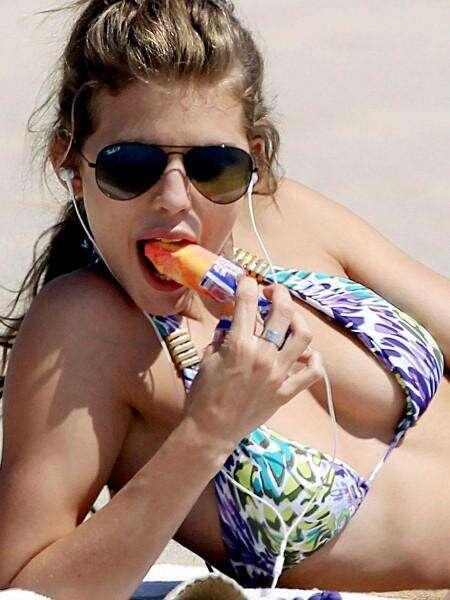 &#91;++&#93; Para Selebriti &quot;Ngemut&quot; Sesuatu Yang Dingin2 Gan..!!