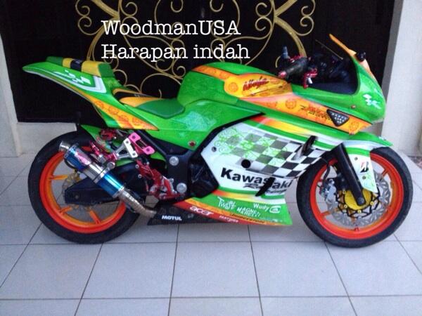 Kawasaki ninja 250 th 2011 modif cakep