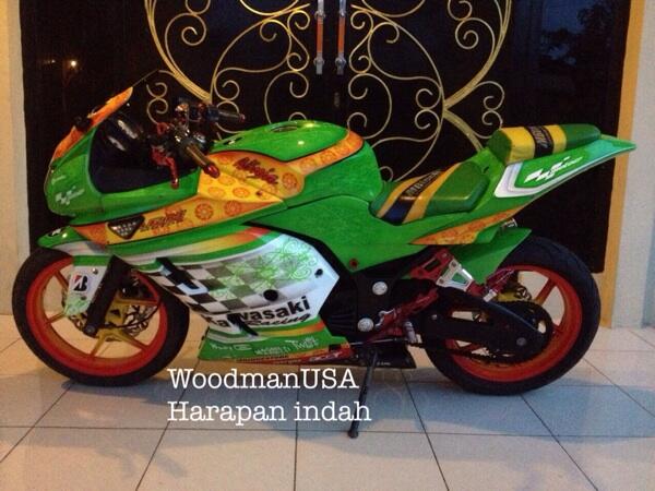 Kawasaki ninja 250 th 2011 modif cakep