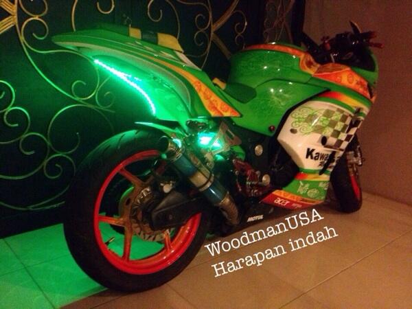 Kawasaki ninja 250 th 2011 modif cakep