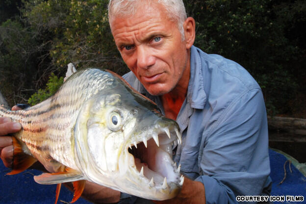 &quot;Jeremy Wade&quot; traveler, TV presenter, pemancing gila.