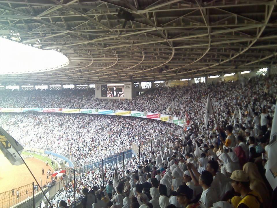 INI DIA KLUB SEPAKBOLA DI INDONESIA YANG MEMILIKI SUPPORTER TERBANYAK