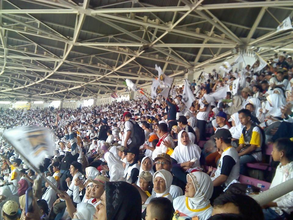 INI DIA KLUB SEPAKBOLA DI INDONESIA YANG MEMILIKI SUPPORTER TERBANYAK