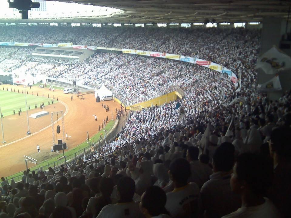 INI DIA KLUB SEPAKBOLA DI INDONESIA YANG MEMILIKI SUPPORTER TERBANYAK