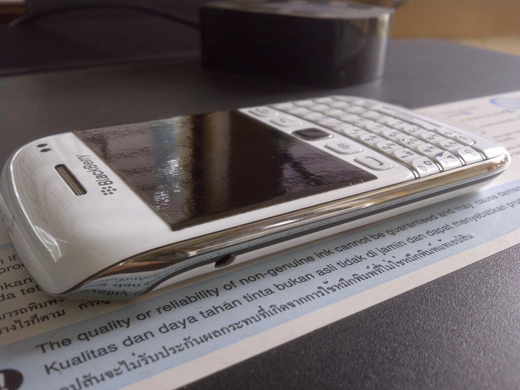 BB Onyx 3 (bellagio - 9790) white garansi mint condition (bandung)