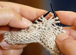 Mempopulerkan Knitwear
