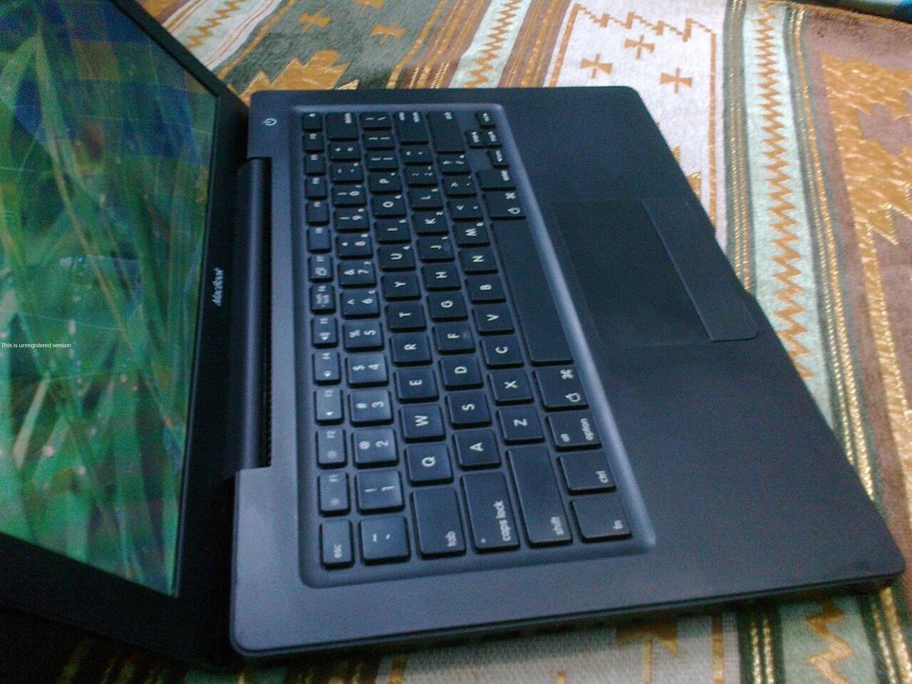 Macbook Black 1.1 Core Duo/2g/250g/ Baterai 3 Jam