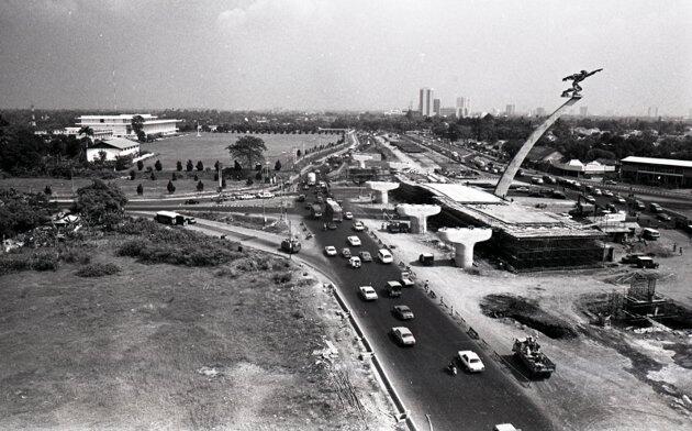 mari MENGENAL PATUNG-PATUNG di JAKARTA (tak kenal maka tak sayang)