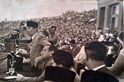 Pekik Merdeka di Leningrad &#91;Satu lagi tentang Bung Karno&#93;
