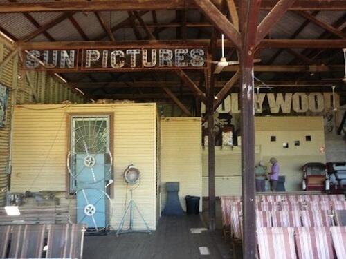 ★ Movie Theaters / Bioskop Terkeren nih Gan ★