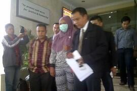 Anggota Satpol Mengaku Disetubuhi Bupati