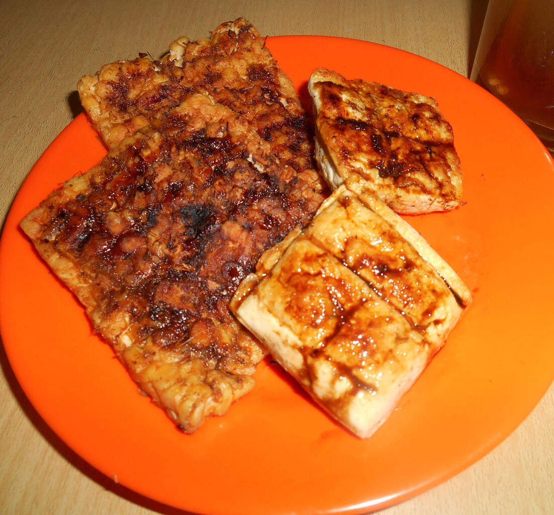 Makan Gratis di Antarasa -- Bebek Ayam Rempah dengan 5 Sambal Istimewa 