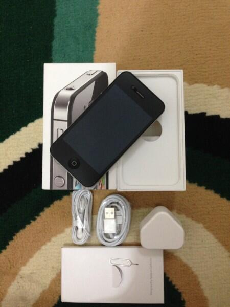 Jual iPhone 4s 32GB Black Super Mulus ! IMEI tembus ! Murmer , COD Bandung !