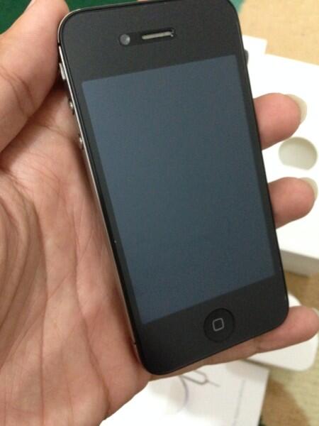 Jual iPhone 4s 32GB Black Super Mulus ! IMEI tembus ! Murmer , COD Bandung !