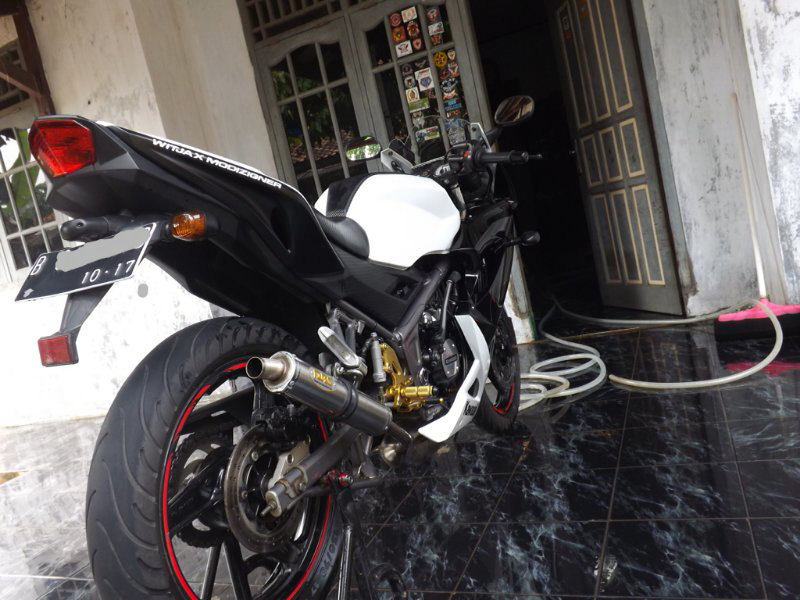 Kawasaki Ninja RR 150 new SE White good condition